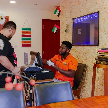 Lunar Hostel Plus Dubaj Exteriér fotografie