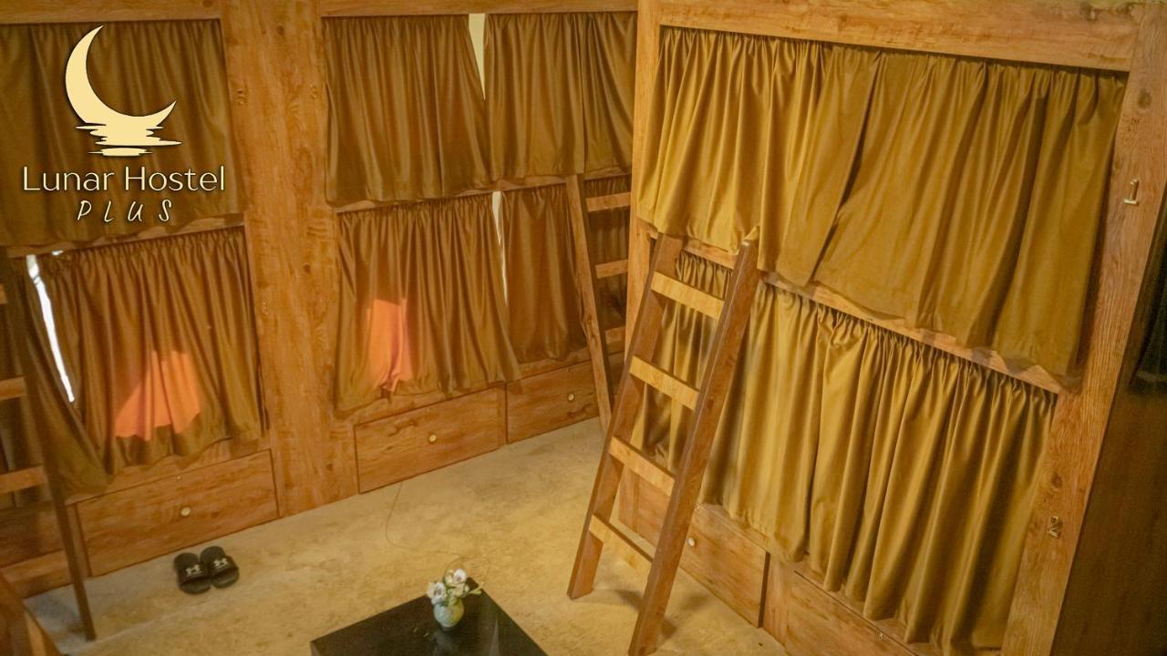 Lunar Hostel Plus Dubaj Exteriér fotografie