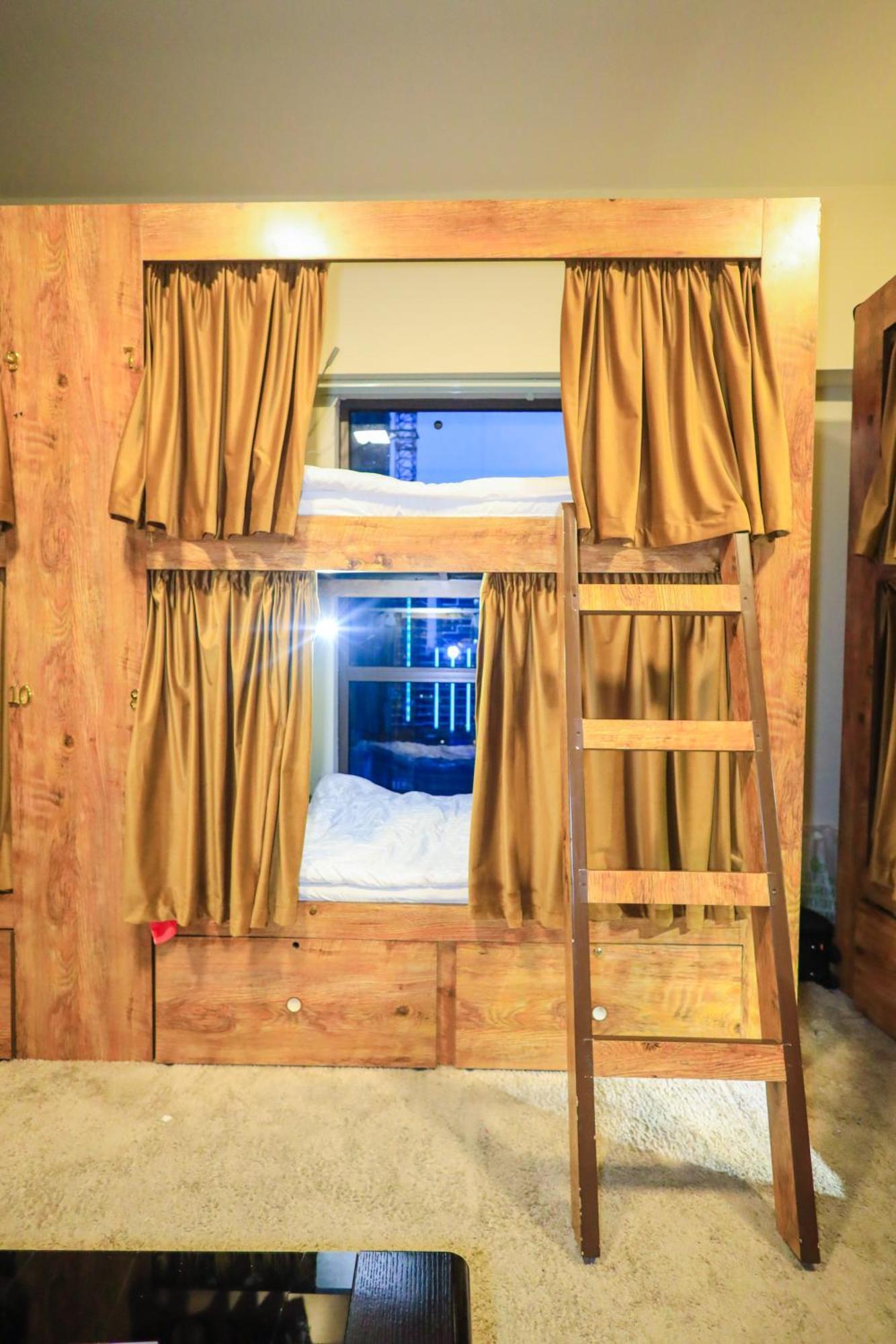 Lunar Hostel Plus Dubaj Exteriér fotografie